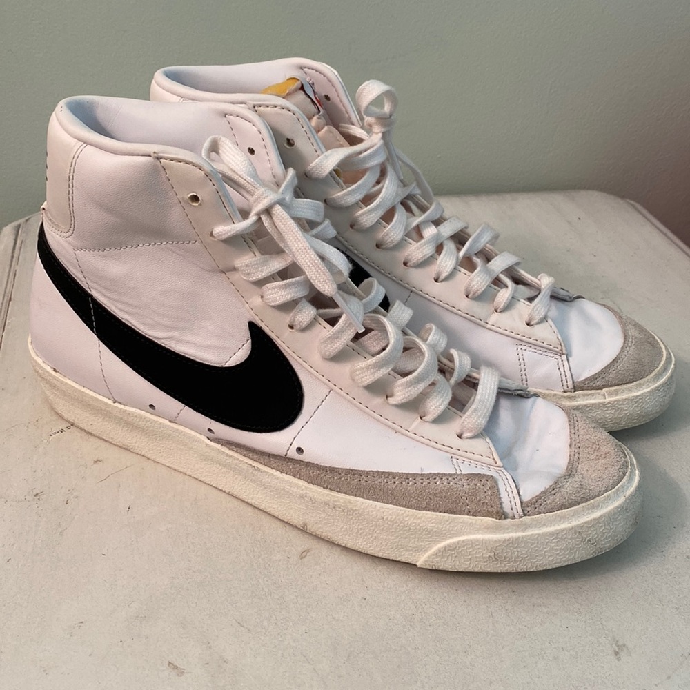Nike Mens Blazer Mid shoes BQ 6806-100